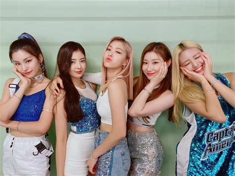 itzy age|ITZY Members Profile: Names, Ages, Birthdays, and。